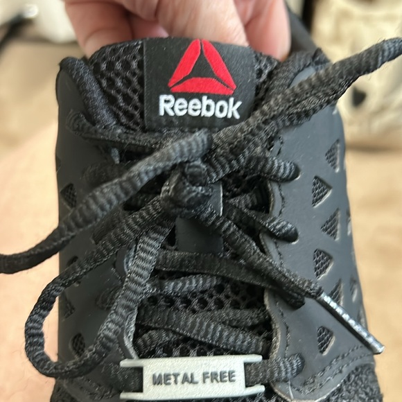 Reebok safety shoes - Picture 3 of 7